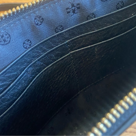 Tory Burch zip crossbody bag - Picture 5 of 8